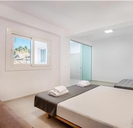 4 bedroom villa with pool and sea view in Perithia, Corfu, sleeps 9